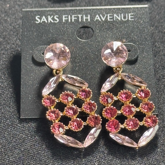 Glamorous Saks Fifth Avenue Pink Crystal Post With Dangle Waffle Design 2 in - Picture 2 of 13